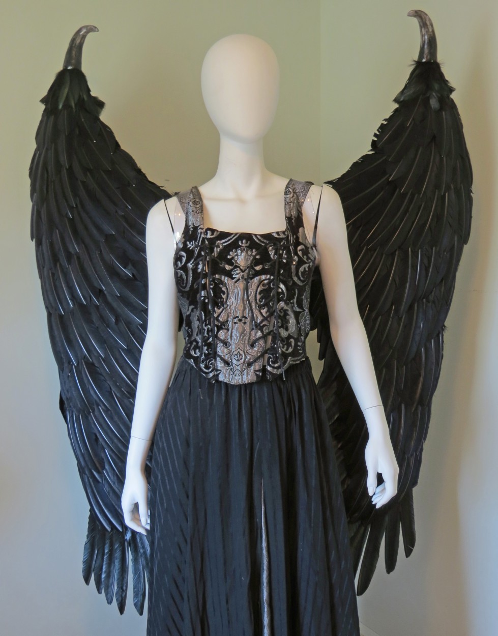 Dark Queen Wings: At Rest Style (downswept) - Angel Wing Makers